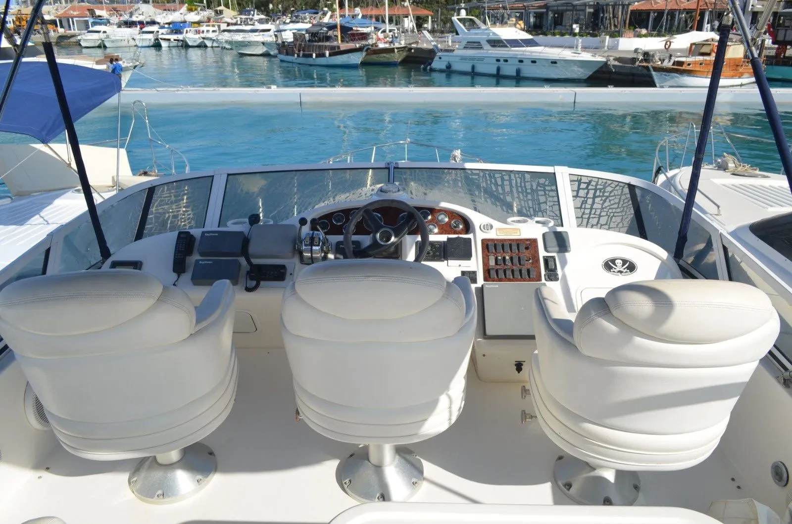 Kemer Yat Kiralama 14m Özel Yapım Vip